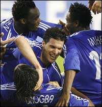 chelsea - Chelsea players celebrating yet another win