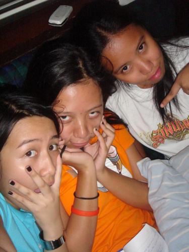 Ger, Sai and me - My friends ova hea.... are CRAZYYYY!!! that's why i love 'em