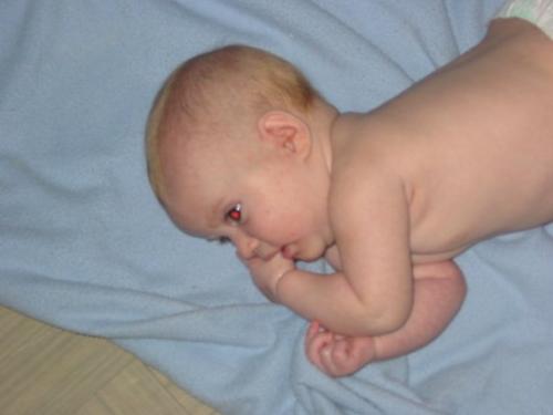sianna - sianna!! shes lovin her fingers!!
