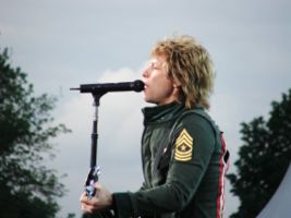 Sing it - Jon hitting the mic