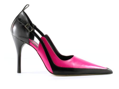 Shoes - Is there any woman doesn't like shopping shoes?I don't thing so....
