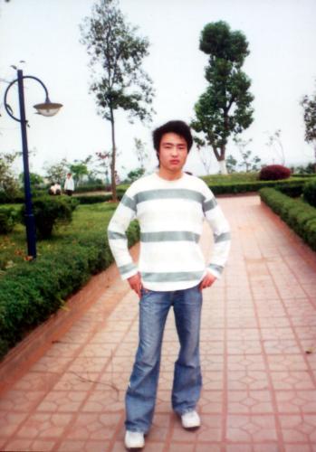 superpeter - Hi,I come from China,nice to meet you!l wish i can find many freinds there,l want to inprove my english As a college student ,thanks,thank your help!