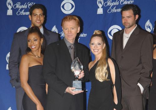 CSI Miami - Cast of CSI Miami with their award for Favourite Television Drama Series at the 29th Annual People's Choice Awards
