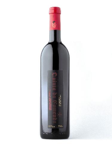 Red wine bottle - his exceptional Red Wine of organic agriculture is obtained exclusively from the red wine vine varieties of the Region of Lafões (Jaen, Touriga and Amaral), which are the ones that are legally recommended, for having passed the test of time with its characteristic wine. Those grapes are grown, nowadays through a process of organic agriculture, in those same extremely old red wine vine-stocks, and which together give a pure, red, light and fruity wine, with a low alcohol percentage and that is slightly acidic, yet smooth. It should be drunk at up to 18º C., with game, meat or cheese dishes, in order to thoroughly appreciate the “bouquet' and the heterogeneity of its original and complex constitution, which leaves the wine enthusiast perplexed.