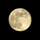 Full moon - This is a picture of a full moon.