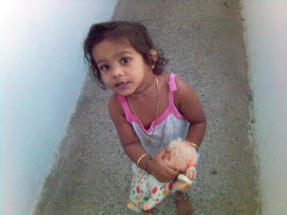 Hey u r taking snap.. - girl is my neighbour