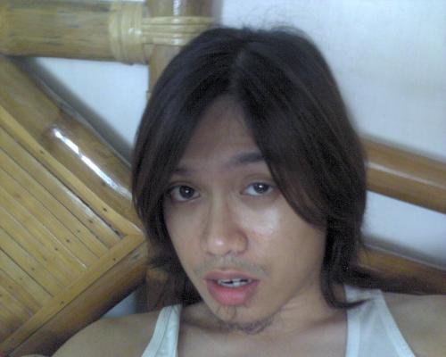 being boring.. - just before i went to bed.. got bored so i took a photo of myself.. sexy huh?