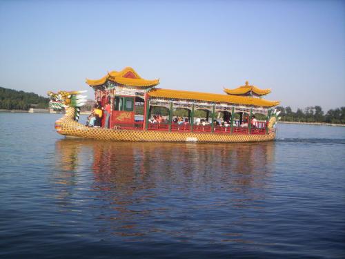 dragon boat at the summer palace - dragon boat ride when we visited the summer palace