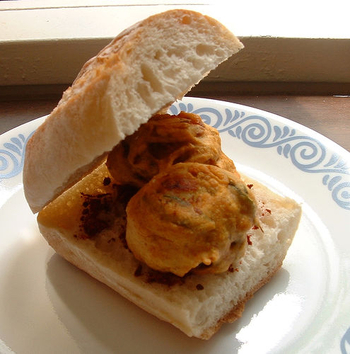vada pav - vada pav is an indian delicacy, Straight out of the heart of Maharashtra in Western India