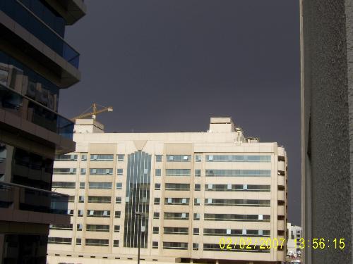 what a pic - this pic is taken in dubai.. one of the worlds largest deserted regions... on a rainy day..!! have u everheard... its raining now a days even in da desert...