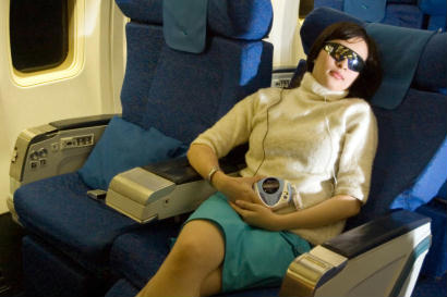Things you can use for a long flight to reduce jet - Things you can use as well to reduce jet lag. Can anyone say first class? lol