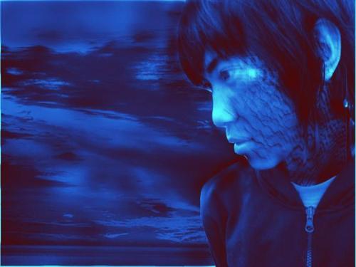 blue earthman - hi its amazing huh?