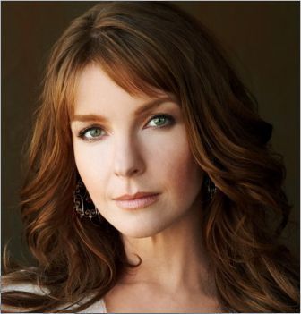 4400 - Jacqueline McKenzie as Diana Skouris
