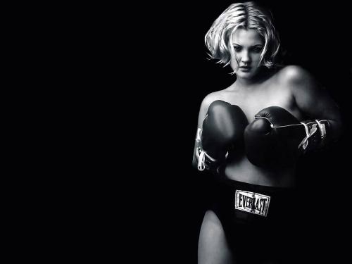 Drew Barrymore - Another Sexy Sizzler of Hollywood. In a really killer looks. Her oponent will be knocked out even if she don't makes any move because her looks are killing.