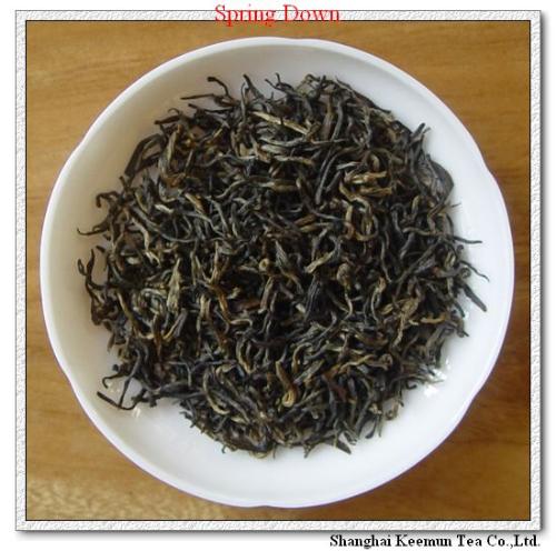 Keemen black tea - Keemun black tea is produced in keemun country,anhui province china.the production of keemun black tea started form 1875,keemun black tea win the praise of 'one of there high aroma teas in the world 'and 'the queen of fragance'.now keemun black tea is famous in the whole world !