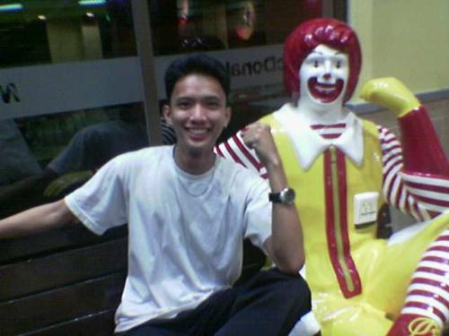 Twins - Me and Ronald MacDonald flashing a pose