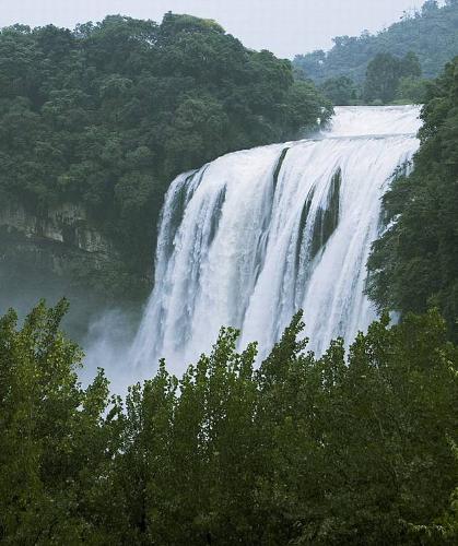 HuangGuoShu Sault - The HuangGuoShu Sault is localed in GuiZhou province,it is the biggest sault in Asia and the most beautiful landscape waterfall group in the world.with hight of 77.8 meters and width of 101 meters. tens of thousands tourists came from all over the world visited this place every day on average.