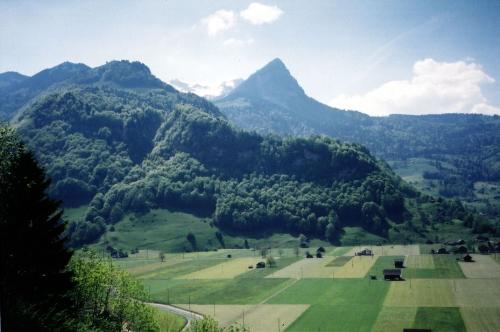 switzerland - Beautiful Photographs of Amazing places in Switzerland one must see