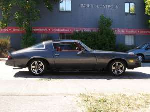 niiiice - now that is a niice camaro!!!