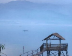 Hut - A hut in the sea.