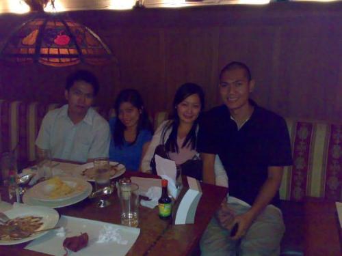 doble date - dinner at old spaghetti house with beth and james