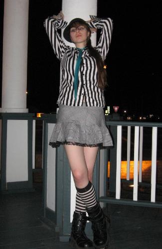 Smexy Photoshoot - Me posing smexily in a gazebo~!
