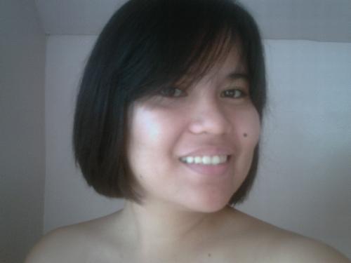Shortening - After five years of long layered hair, and watching The Devil Wears a Prada, I got inspired to change my look. So I sat down on the salon chair and told the guy my usual line whenever I get my hair styled, 'Do what you think fits my profile.' Well I'm gonna tell you that it didn't have good results sometimes but this time I thought it was just snazzy. I love the simple bob and the bangs! the bangs! How Anne Hathaway-esque! And I didn't even mention that to the stylist. Oh joy!.