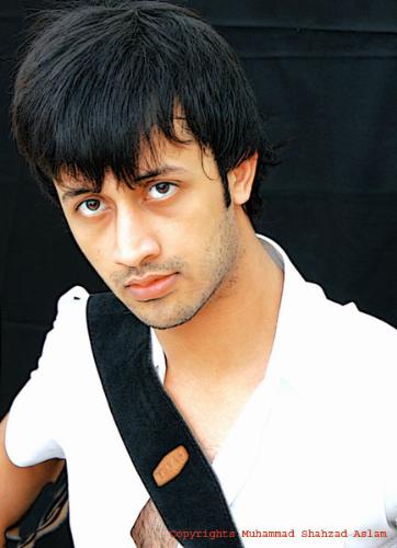 atif aslam - atif aslam looking innocent!