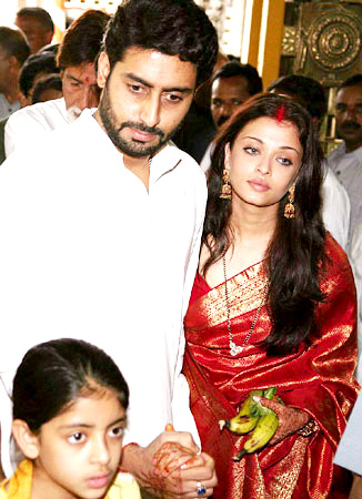 Abishek Bachan and Aishwarya Rai Marriage pictures - Abishek Bachan and Aishwarya Rai acted together in movie Guru recently.