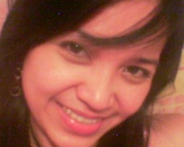 i got myself bangs! - i took a pic of myself on that very same day i had myself a new haircut (the one with bangs).