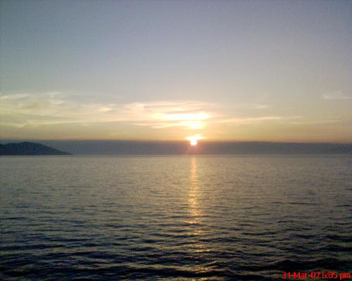 Manila Bay Sunset - This was taken on my way back to Cebu City. Taken at the ship on afternoon's sunset.