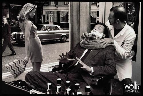 Pretty woman 1 - Pretty women sometimes cause accidents.