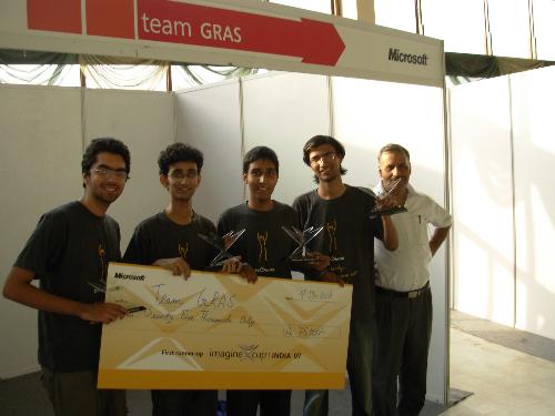 Imagine Cup 2007 National First Runners Up - A Group photo of our Team that won the second prize at Imagine Cup national finals.