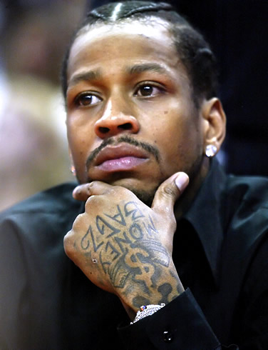 Allen Iverson's face - Hmm, strange photo. I think he's sad, isn't he? However, and the stars can be sad sometimes:)
