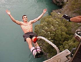 bunjee jumping - the one thing i must do before i die! bunjee jumping!! 