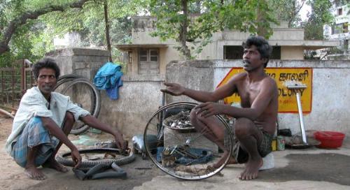 bicycle shop - A bicycle shop that is wide awake and working in India.