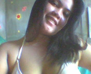 my picture! please judge it...thanks - is this picture a seductive one? because my friends always tease me that i posted a seductive pic in my friendster.
