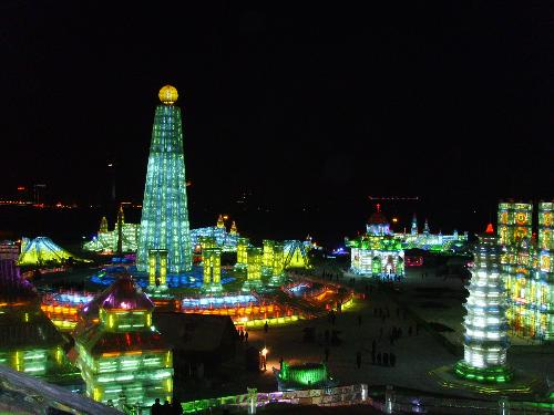 ice city - who can see? It's a ice world ,each building all made of pieces of ice-stone. Just believe you were in this world ,can you feel a little cold?..