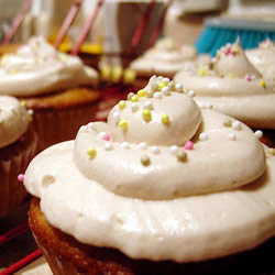 recipe pic - rootbeer float cakes