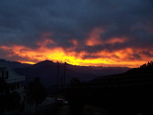 Sunrise - Its a view of sunrise in the early morning from a small hill station known as Tehri in Uttaranchal