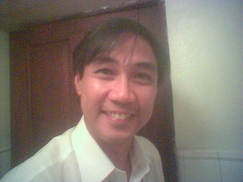 Me - Smiling in the toilet..hehe