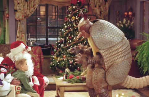 friends classic episode - the one with the holiday armadilio