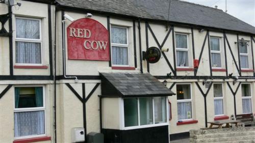 the Red Cow - A pub in Tonyrefail