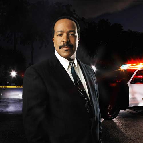 The Closer - Robert Gosset stars as Captain Taylor