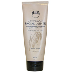 Glycerine & Oat Facial Lather - A creamy, cleansing facial scrub to gently exfoliate without irritating the skin, leaving it feeling smooth, soft and refined.