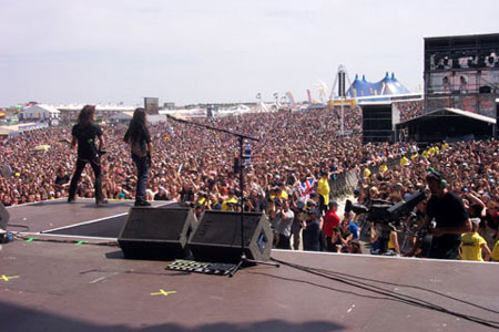live gig of dragon force - this is the live gig or live concert of dragon force