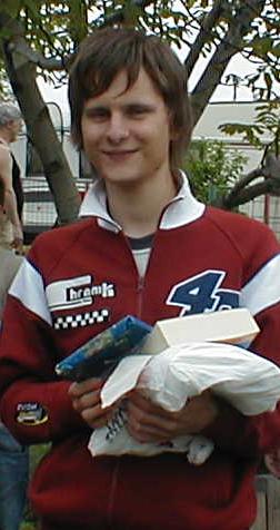 It's me!! - Hello everybody, i post a picture about myself too, on the picture i recieve my birthday presents!