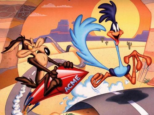 Cohote vs Roadrunner - Cohote running again behind the roadrunner