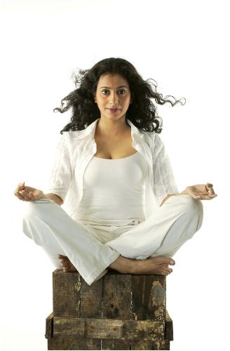 yoga girl - a girl in white cloths. the cleavage shown here is really nice
