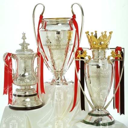 Trophy of Manchester United - 3 Trophy's won my Manchester United